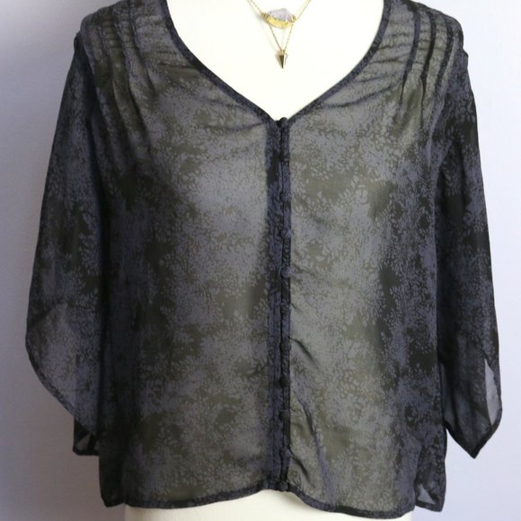 Kimchi & Blue Tank Top Blouse Shirt Urban Outfitters Sheer Flowy Light M - Picture 1 of 8